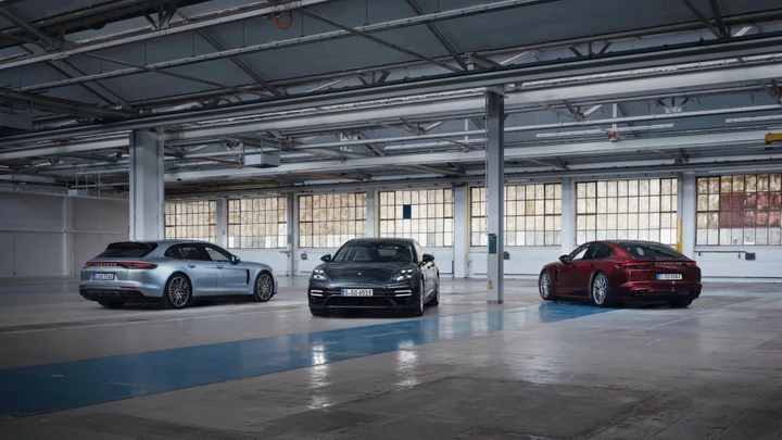 Porsche Panamera: le nuove Turbo S E-Hybrid e 4 E-Hybrid