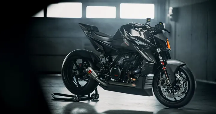 KTM 1390 Super Duke RR Track: 100 esemplari da pista pura