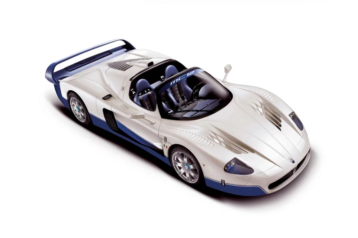 Maserati MC12: 20 anni di emozioni nel segno del 
