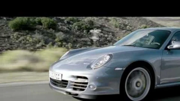 Porsche 911 Turbo S: i quattro video ufficiali