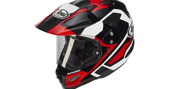 Arai Tour-X 4: il 3 in 1 che non stanca mai