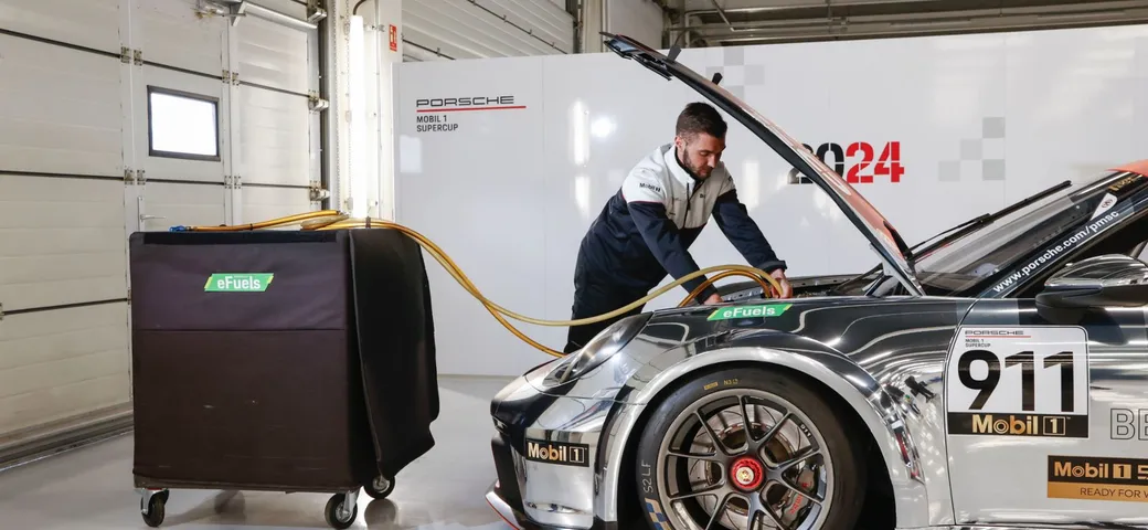 La Porsche Mobil 1 Supercup 2024 banco di prova per i nuovi eFuel