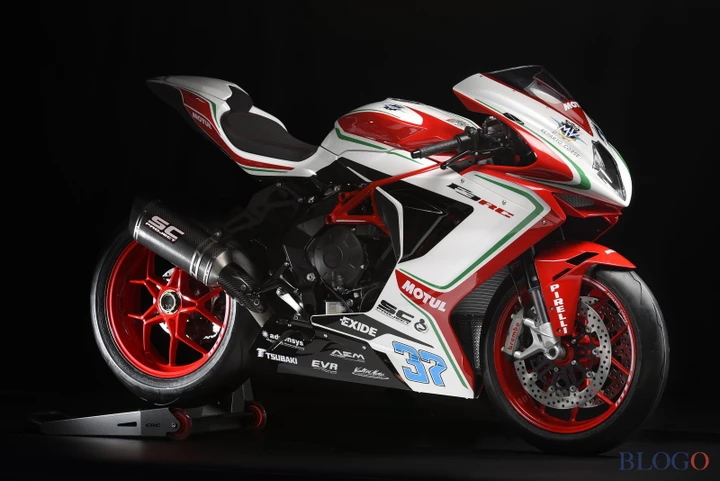 MV Agusta F3 675 RC e F3 800 RC MY 2018