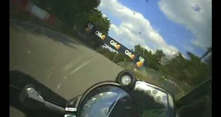 In sella ad una Yamaha YZF-R1 2009 a Zolder