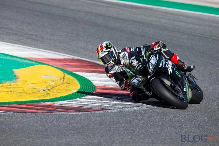 SBK Test Portimao: Rea stacca tutti nel Day-1