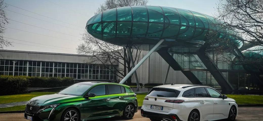 Nuova Peugeot 308, la prova delle versioni plug-in e diesel