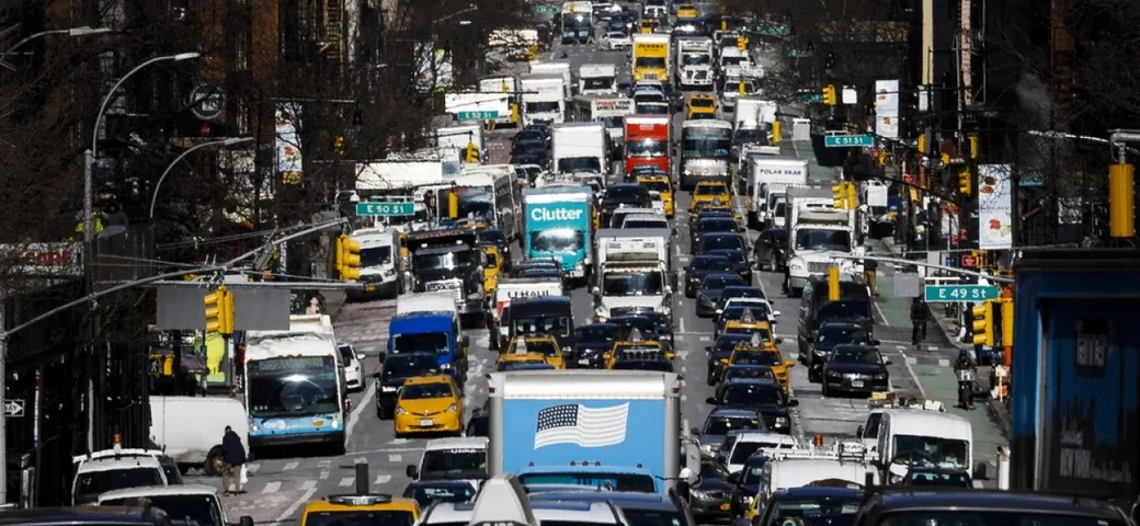 New York: stop alla vendita di auto endotermiche nel 2035