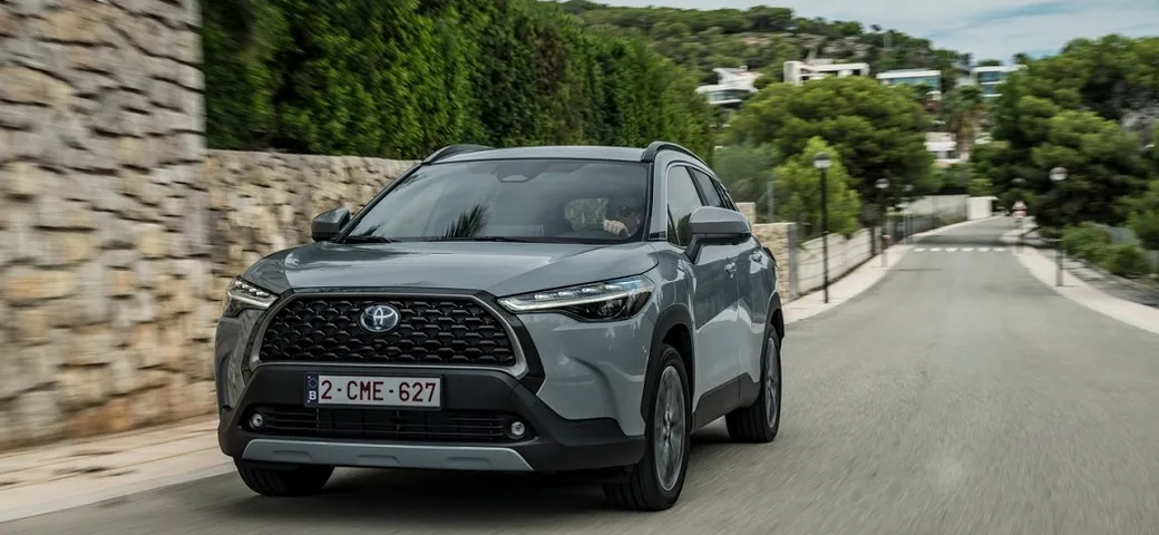 Toyota Corolla Cross 1.8 Full Hybrid: al via le ordinazioni