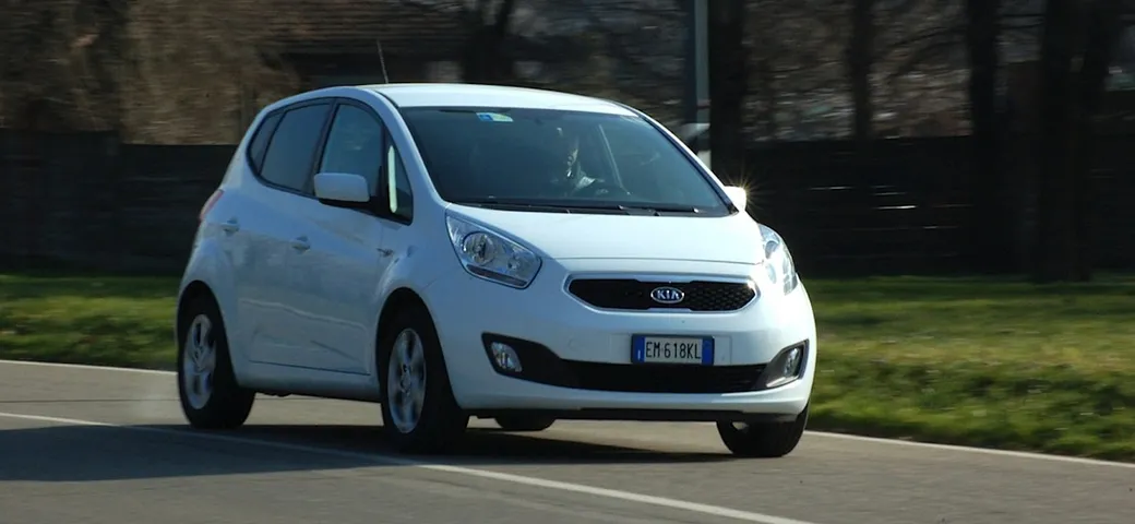 Kia Venga: brochure, prezzi, informazioni e prova consumi