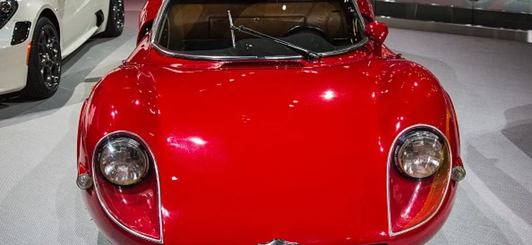Alfa Romeo 33 Stradale: auto storica da sogno del 1967