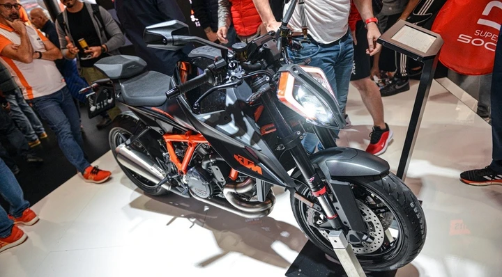 EICMA 2019: KTM 1290 Super Duke R 2020