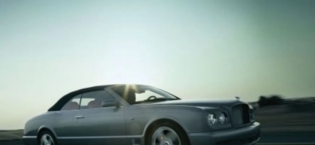 Bentley: fuori produzione la cabriolet Azure