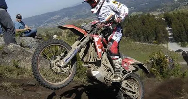 Mondiale Enduro in Portogallo: bene Aprilia e Husqvarna