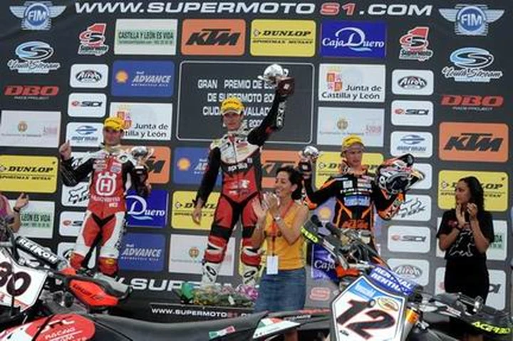 Mondiale Supermoto Spagna: Lazzarini infiamma la S1, Chareyre la S2