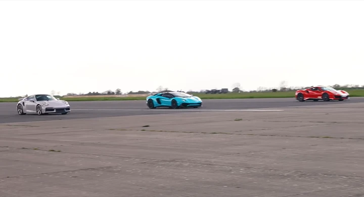 Ferrari, Lamborghini e Porsche: chi vincerà la drag race? [Video]