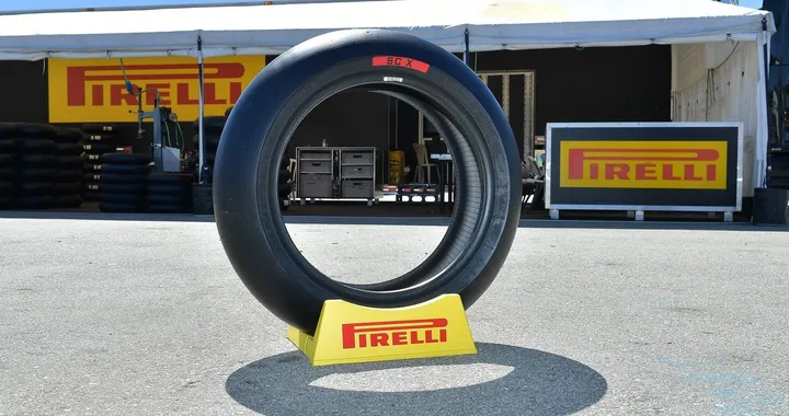 Gomme Pirelli per tutte le classi SBK fino al 2023