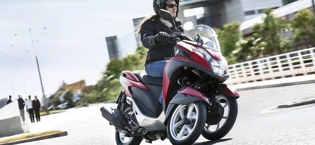 Yamaha Tricity 2015: arriva in agosto a 3.490 € [Foto e Video]