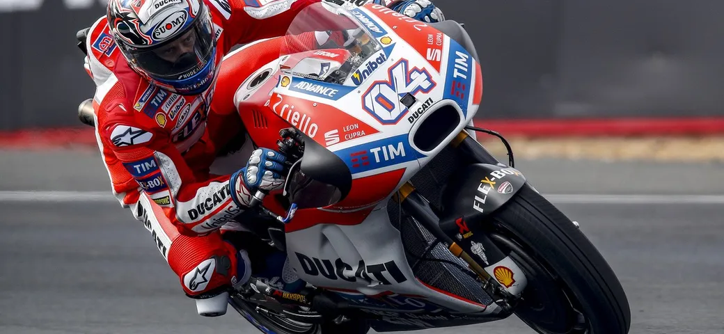MotoGP Le Mans 2017: Dovizioso svetta su Marquez nelle FP2, Rossi annaspa [FOTO]