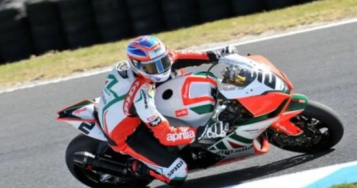 WSBK: Aprilia potrà correre con la distribuzione a cascata di ingranaggi