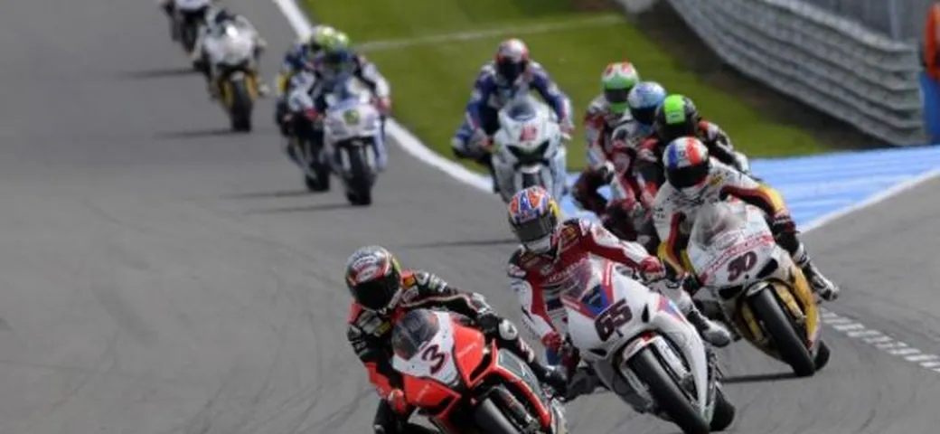 La Superbike torna in Italia: Biaggi e Melandri accendono Misano