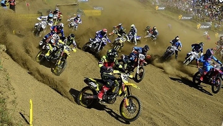 Mondiale Motocross 2015: a Febvre lo scettro di Loket. 4° titolo iridato per la Fontanesi