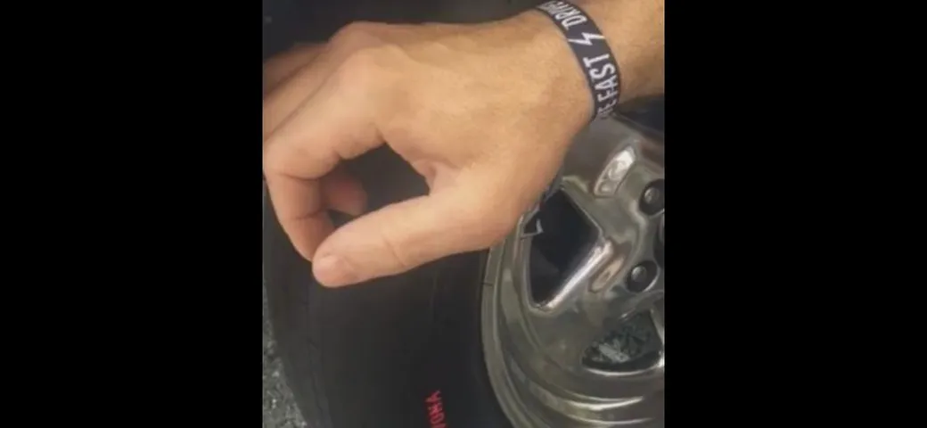 Customize Your Tyre: personalizzare le ruote con adesivi