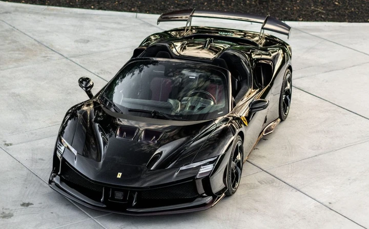 All'asta una Ferrari rarissima e con 1.030 cavalli sotto al cofano