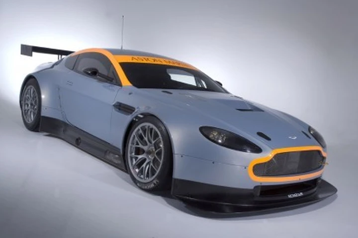 Debutta l'Aston Martin Vantage GT2