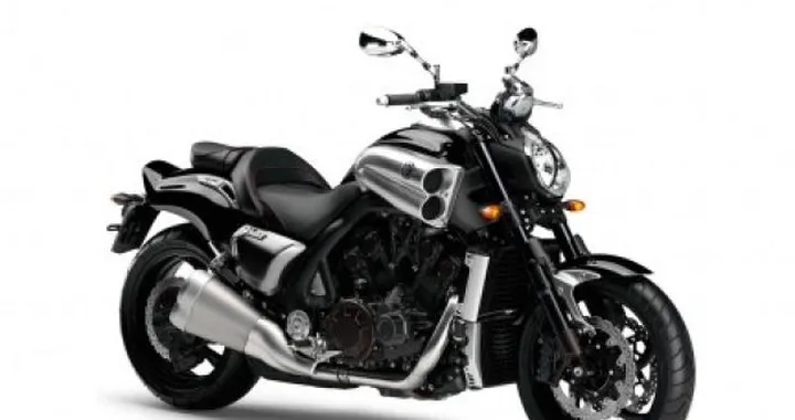 Yamaha VMAX my 2010 prenotabile online