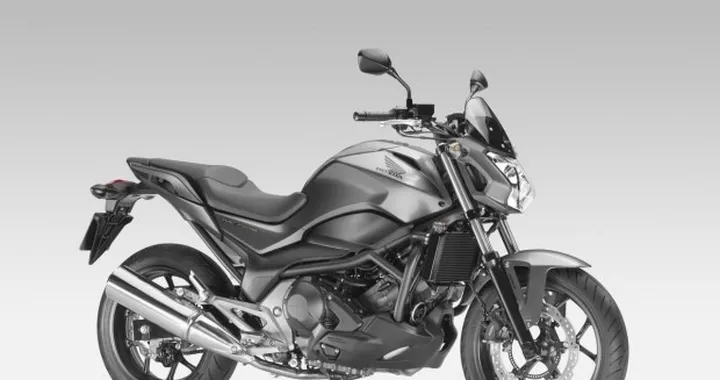Honda NC750S: nuova colorazione 2015