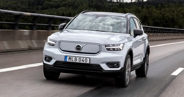 Volvo XC40 Recharge: i vantaggi della guida elettrificata