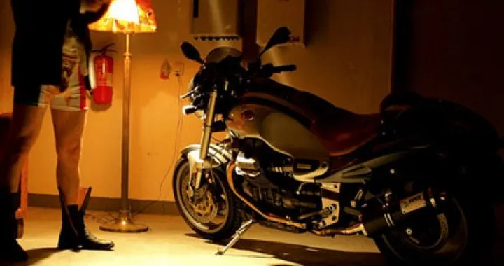 Foto del giorno: Moto Guzzi Centauro Sport a Praga