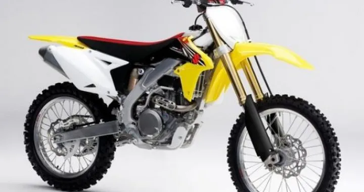 Suzuki presenta le "nuove" RM-Z450 e RM-Z250