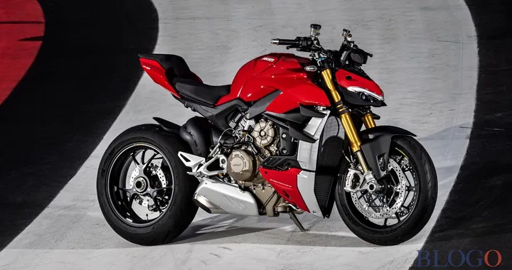 Ducati Streetfighter V4: prezzi e disponibilità