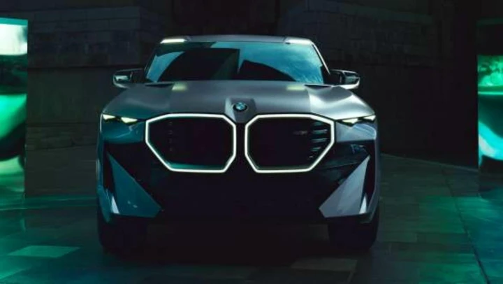 BMW XM: ecco le prime foto del nuovo SUV