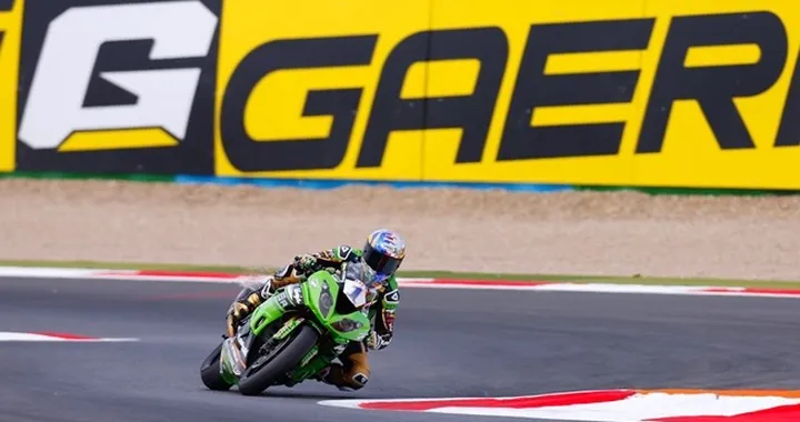 Supersport Magny-Cours 2016: dominio Kawasaki nelle FP2