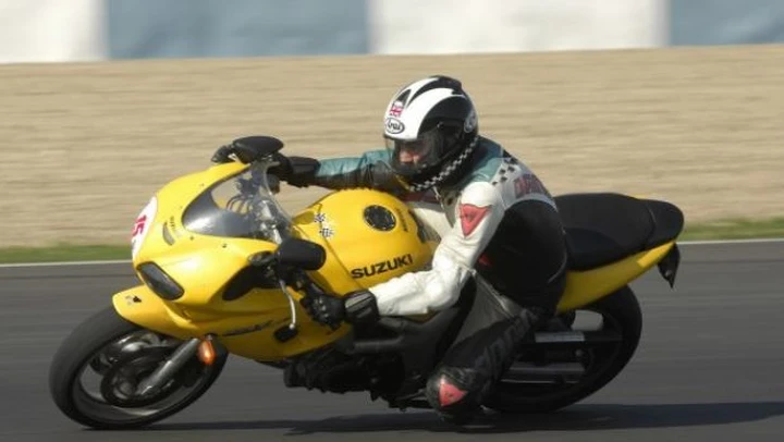 Scatto in Corsa: SV650S in pista a Jerez