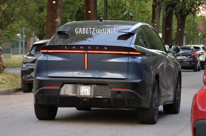 Nuova Lancia Gamma, il debutto si avvicina: spuntano le prime immagini reali