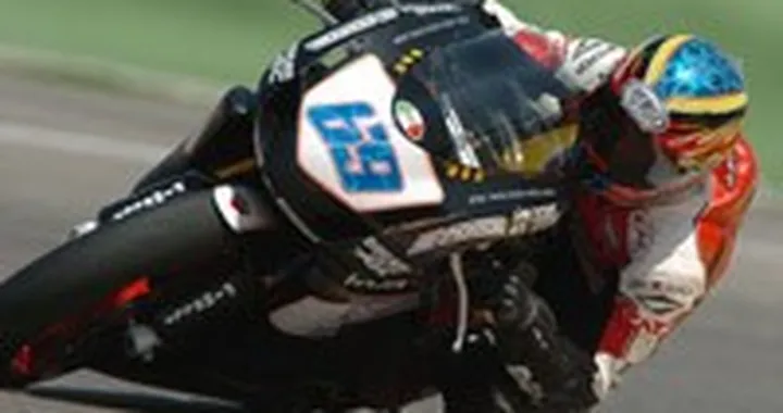 Nannelli e Alfonsi promossi in SuperBike