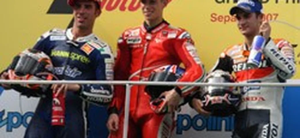 MotoGP: decima vittoria per Casey Stoner