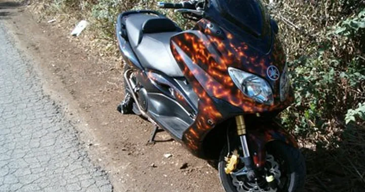 Foto del giorno: la vera moto automatica?