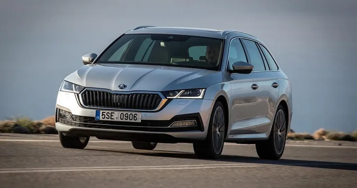Skoda Octavia 2.0 TDI Evo DSG 4x4: prezzi e dotazioni