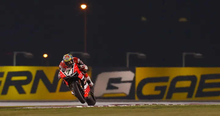 SBK Qatar 2016 FP2: Chaz Davies nella notte di Losail