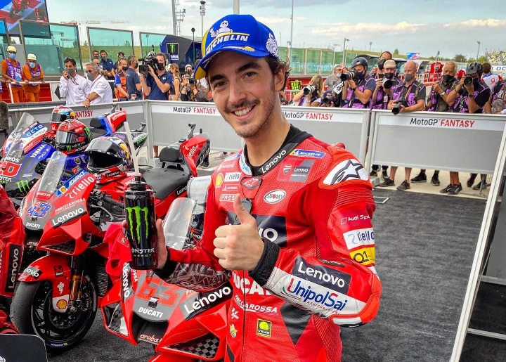 MotoGP, Misano 2021: pole e record del circuito per Pecco Bagnaia