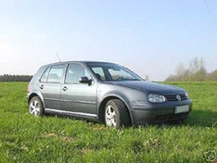 All'asta su e-bay la Golf appartenuta al Papa