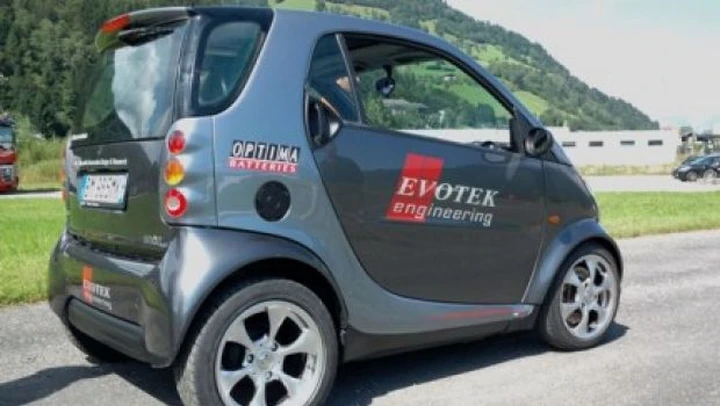 Evotek: un kit italiano per trasformare la Smart forTwo in elettrica