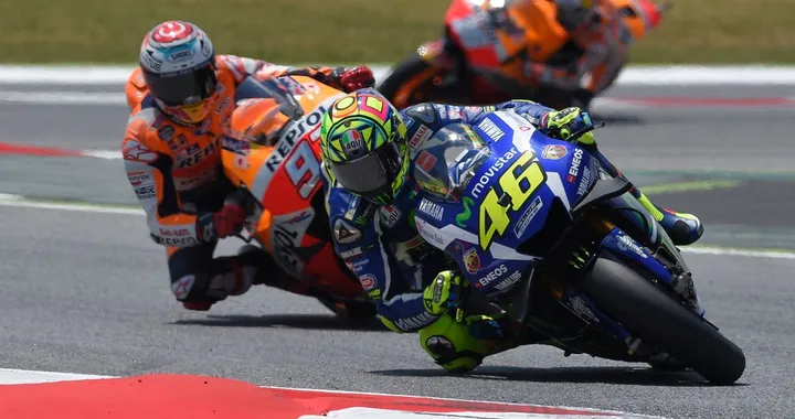 MotoGP Barcellona 2016: Valentino Rossi in trionfo su Marquez, Lorenzo KO [Foto]