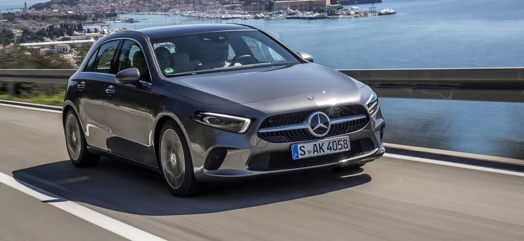 Mercedes Classe A 2018: dinamismo hi-tech, primo contatto.