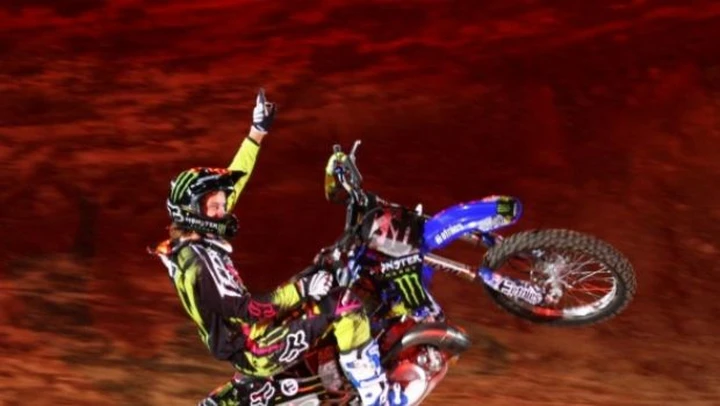Red Bull X-Fighters 2010: Nate Adams vince il Campionato, Dany Torres fa sua la tappa romana