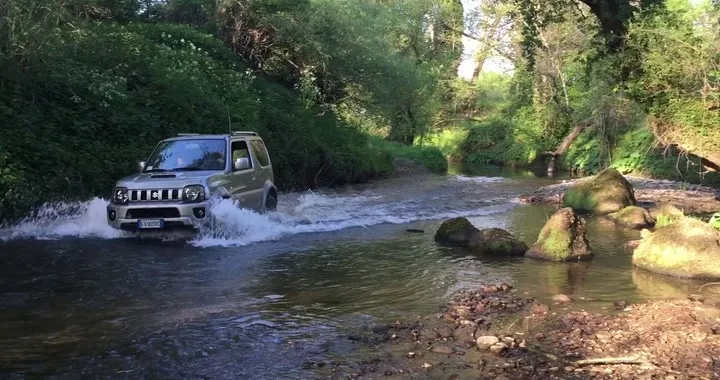 Suzuki Jimny la storia e il confronto con la Samurai